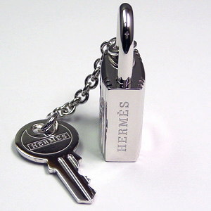 マリサ モンテを雇うのにいくらかかりますか?